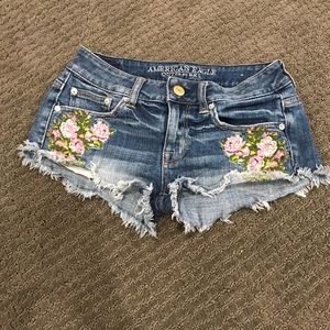 American Eagle floral embroidered shorts